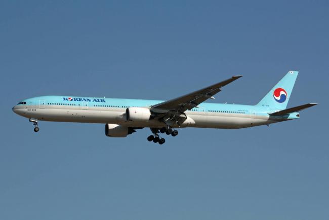 korean-air-777-300-hl7573-84apr-nrt-m0lr.jpg
